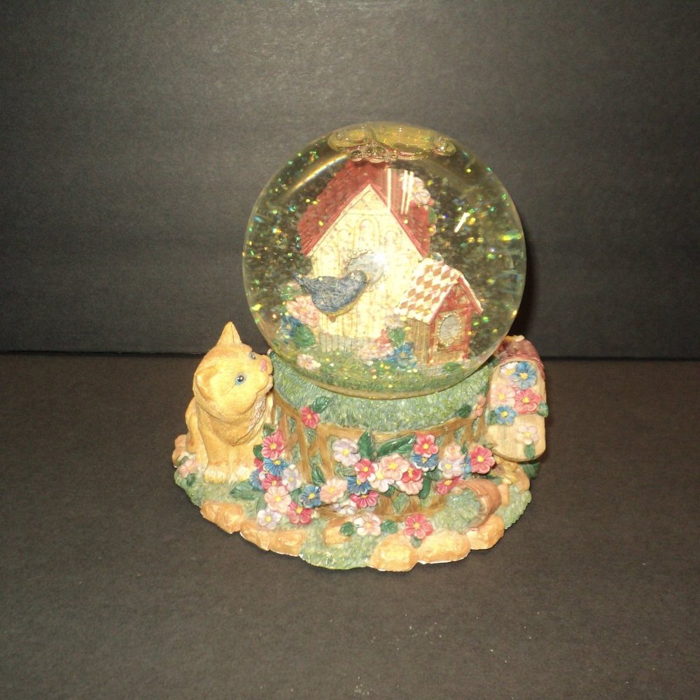 Musical Glitter Globe, Cat & Bird Houses Resin